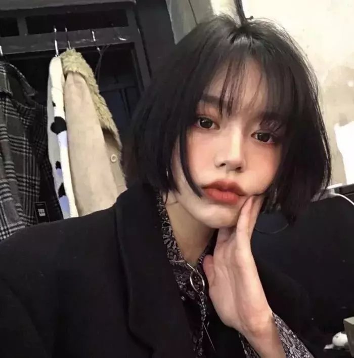 白色,红色与...